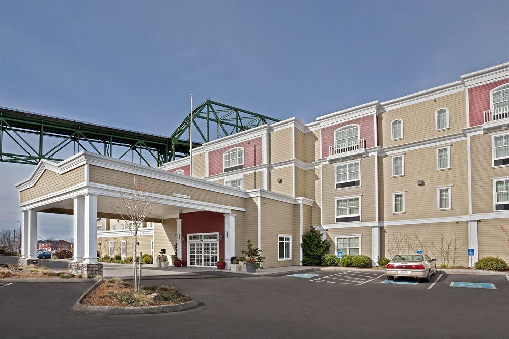 Holiday Inn Express Hotel & Suites Astoria, An Ihg Hotel Exterior photo